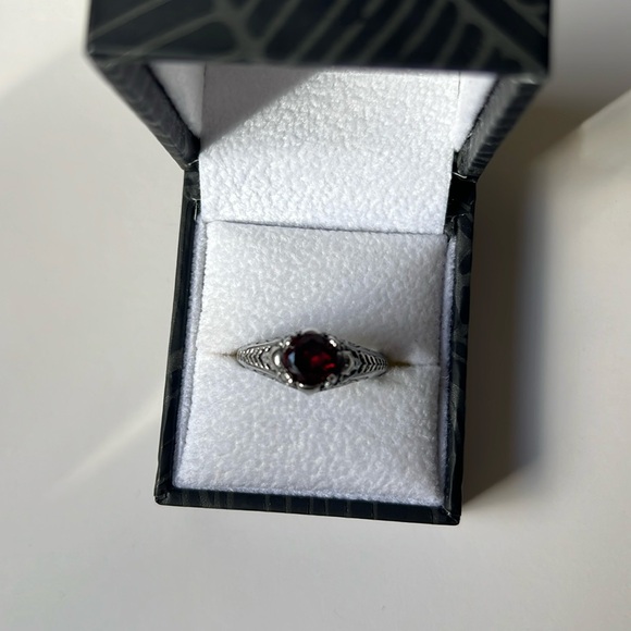 Harley Davidson Women’s Stainless Steel ring w Ruby colored stone - Picture 2 of 10